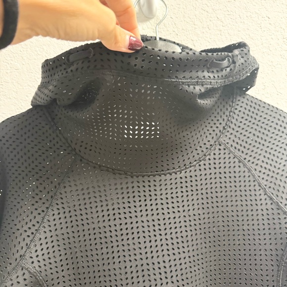 Calia Black Perforated Performance Longline Hoodie Womans SM - Picture 4 of 10